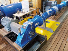 Angeschlossene Crossflow-Turbine am 4-Quadranten-Prüfstand und 90kW-Generator
